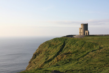 Fototapeta na wymiar Widok na Cliffs of Moher w Irlandii