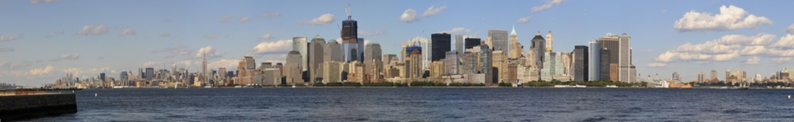Fototapeta na wymiar Manhattan widziany z Ellis Islandii, Nowy Jork, USA