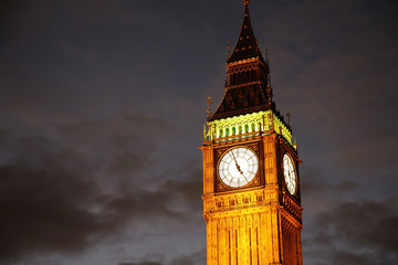 Fototapeta na wymiar Big Ben at Night