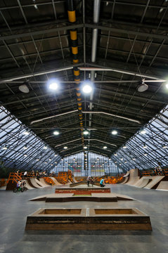 Skate park symmetric vertical interior