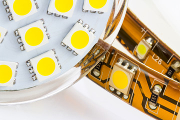 the same 3-chip LEDs on .strip and bulb GU10