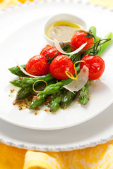 green asparagus with roasted tomatoes