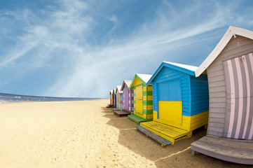 Cabanes de plage colorées - Brighton beach - Melbourne © Production Perig