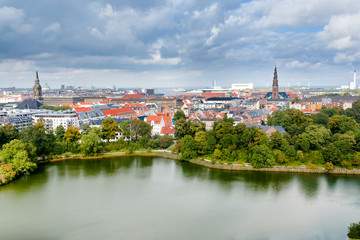 Fototapeta na wymiar widok na centrum Kopenhagi, w Danii
