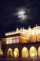 Naklejka premium fragment of Krakow's Cloth hall at night