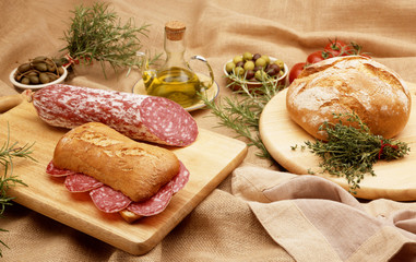 Bocadillo de salchichón