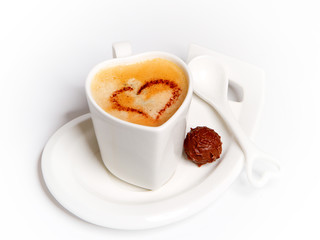 Tasse Capucino mit Schokoherz