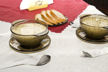 Polish sour rye soup for two