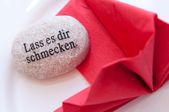 Die 3 Besten Bilder Stock Fotos Und Vektorgrafiken Zu Lass Es Dir Schmecken Adobe Stock