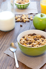 Desayuno de muesli o cereales