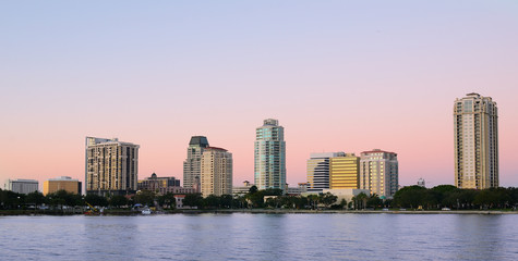 Fototapeta na wymiar Downtown St Petersburg, Florida