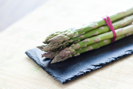 Esparragos verdes trigueros