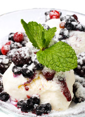 ice cream with jam