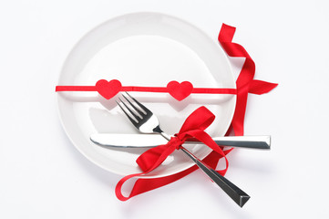 San Valentino, piatto e posate per la cena