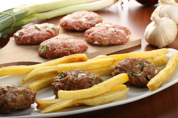 Polpette con aglio - Meatballs with garlic