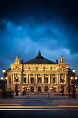 Fototapeta na wymiar Opéra Garnier, Paryż, Francja
