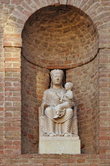 Duomo di Fidenza, Madonna con bambino