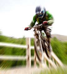 bike jump - zoom
