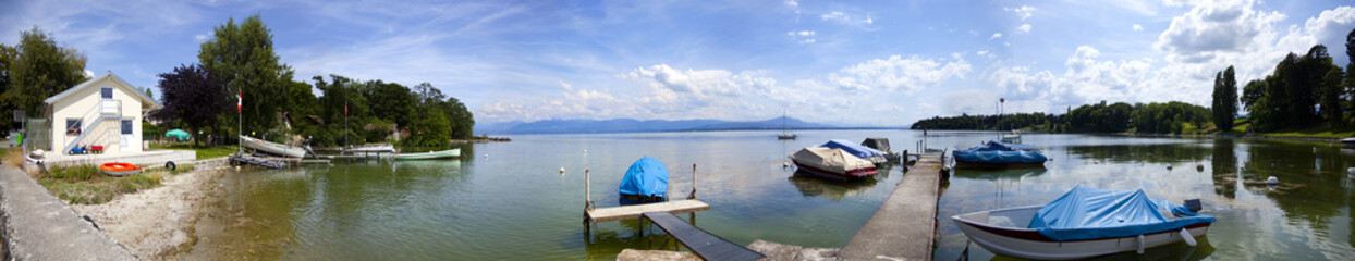 Fototapeta na wymiar Geneva lake