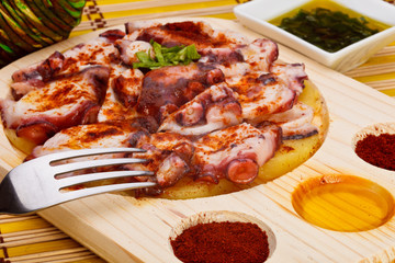 Octopus slices