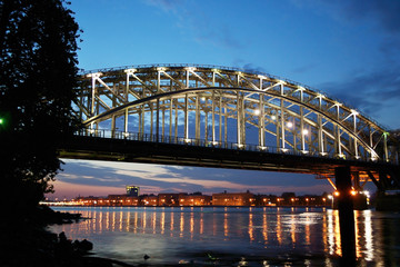 Obraz premium Finland Railway Bridge at white night