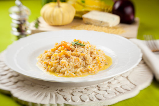 Rice with pumpkin and cheese