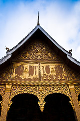 Obraz premium In front of the temple.