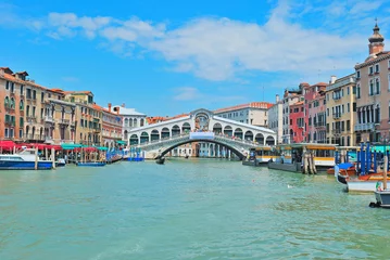 Photo sur Plexiglas Pont du Rialto Rialto bridge and Garnd Canal in Venice