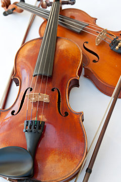 Zwei Geigen