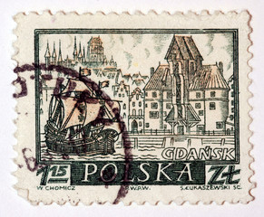 Polski znaczek pocztowy z lat 1950/1960  - średniowieczny Gdańsk © GKor