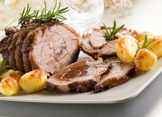 roast of veal with potatoes