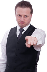 Mann zeigt mit Zeigefinger nach vorne