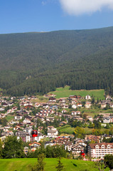 Fototapeta na wymiar Ortisei - Dolomity - Alpy