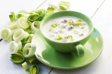 Foto auf Acrylglas Vorspeise Lauch-Käse-Suppe