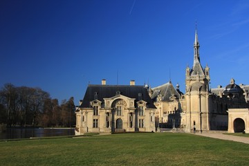 Fototapeta na wymiar Widok zamku Chateau de Chantilly