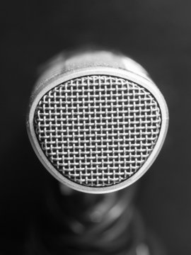 Microphone