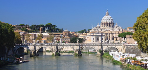 Vue de la Basilique Saint-Pierre &agrave; Rome