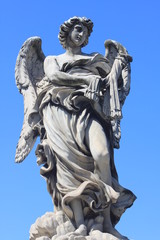 Fototapeta na wymiar Statue du château Saint-Ange (Castel Sant'Angelo) à Rome
