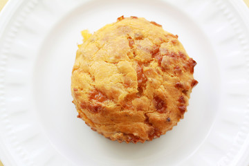 cheeseburger muffin