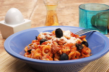 ANELLETTI AL FORNO CON OLIVE DUE