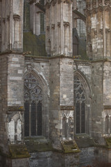 Fototapeta na wymiar The side of St Gatien cathedral in Tours, France