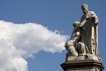 Fototapeta na wymiar square with a statue of Cavour in Turin