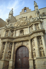 Fototapeta na wymiar Church of the village of Montblanc.Tarragona.Spain