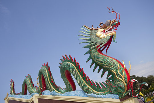 Giant Chinese dragon at WAt Muang