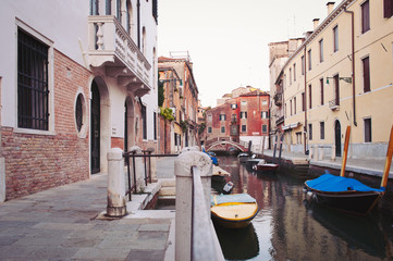 Fototapeta na wymiar Typical street of Venice, Italy.