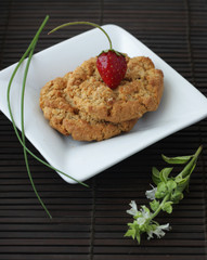 Oat cookies with strawberry