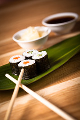 sushi on the leaf