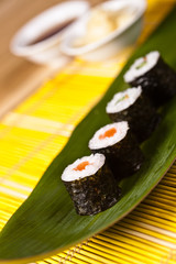 sushi on the leaf