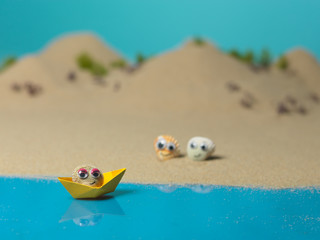 Obraz premium funny sea shells in a miniature landscape