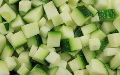 Zucchinistücke